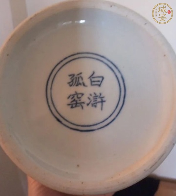 古玩陶瓷花卉紋青花梅瓶真品鑒賞圖