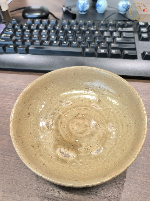 古玩陶瓷越窯青瓷茶碗真品鑒賞圖