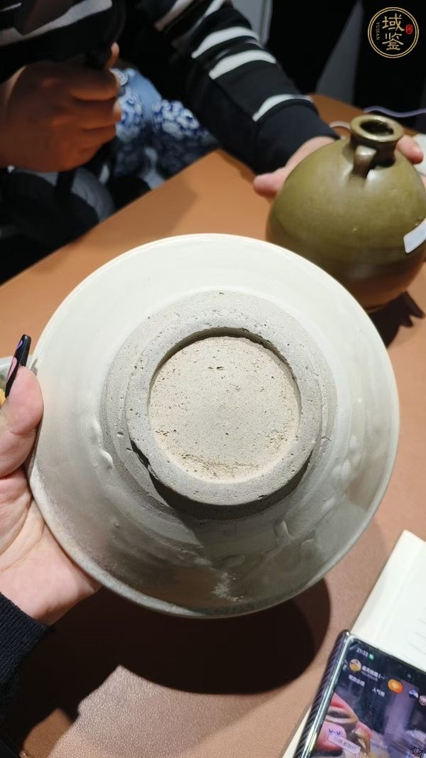 古玩陶瓷白釉唇口碗真品鑒賞圖