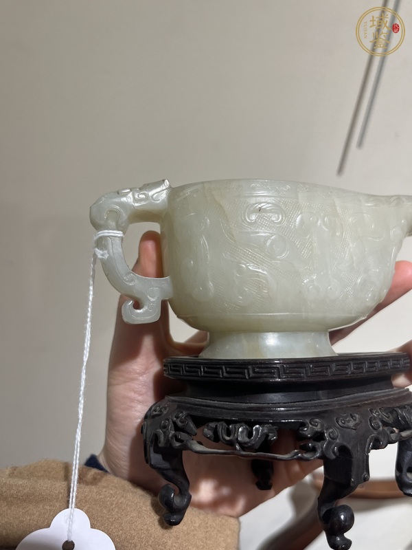 古玩玉器和田玉把杯真品鑒賞圖