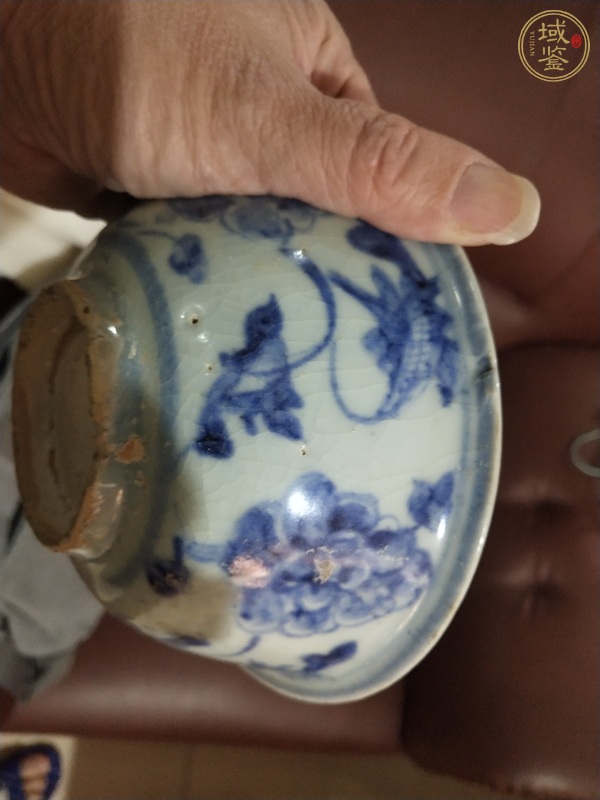 古玩陶瓷青花纏枝花卉紋碗真品鑒賞圖