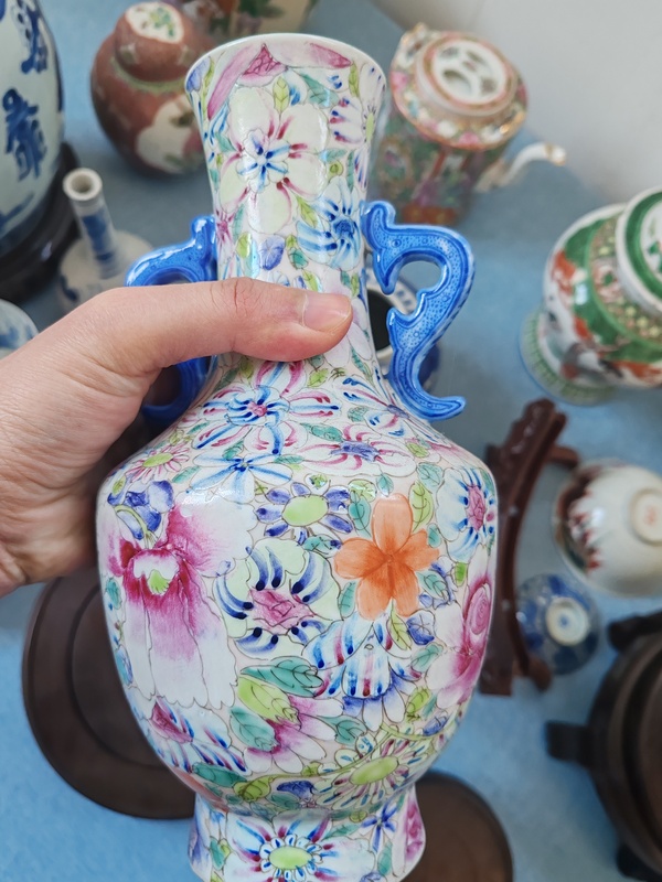 古玩陶瓷民國時期粉彩百花紋雙耳瓶拍賣,當前價格3990元
