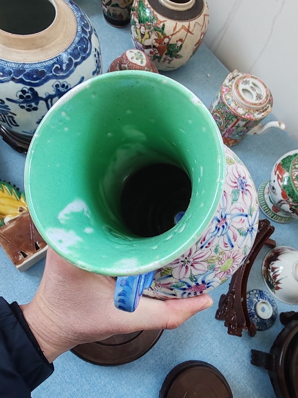 古玩陶瓷民國時期粉彩百花紋雙耳瓶拍賣,當前價格3990元