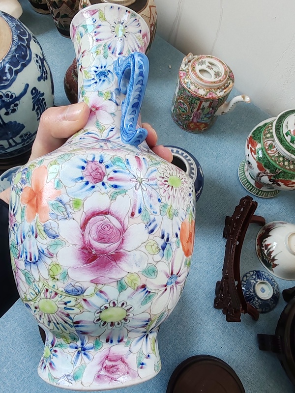 古玩陶瓷民國時期粉彩百花紋雙耳瓶拍賣,當前價格3990元