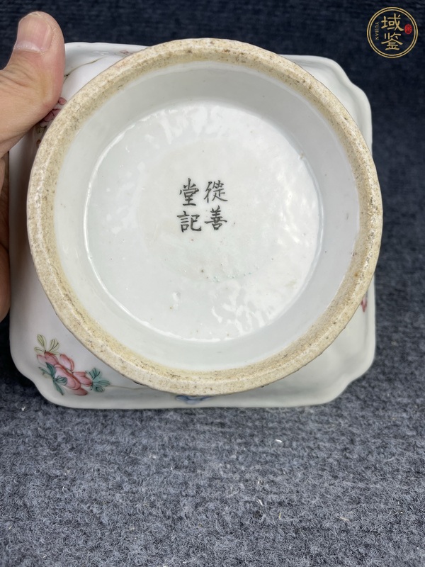 古玩陶瓷粉彩飛蝗騰達(dá)供盤真品鑒賞圖