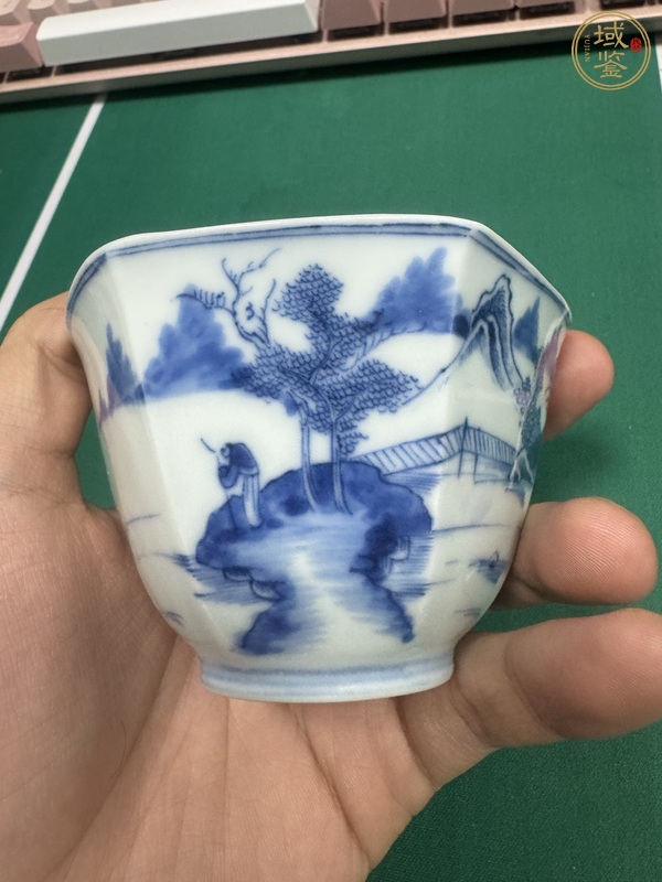 古玩陶瓷細路青花通景山水六棱杯真品鑒賞圖