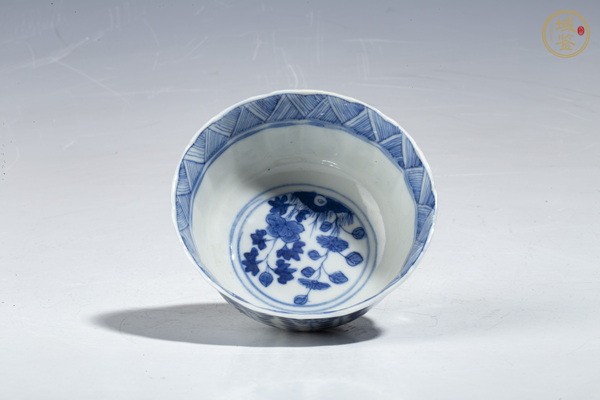 古玩陶瓷清光緒·青花洞石花鳥紋花口杯碟真品鑒賞圖