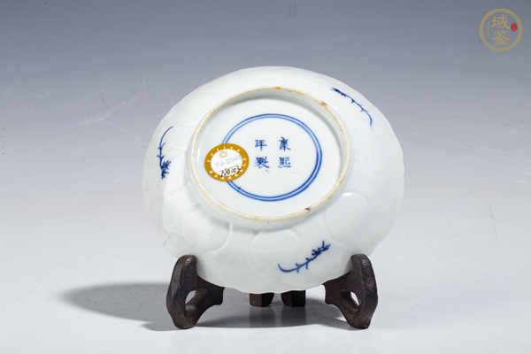 古玩陶瓷清光緒·青花洞石花鳥紋花口杯碟真品鑒賞圖