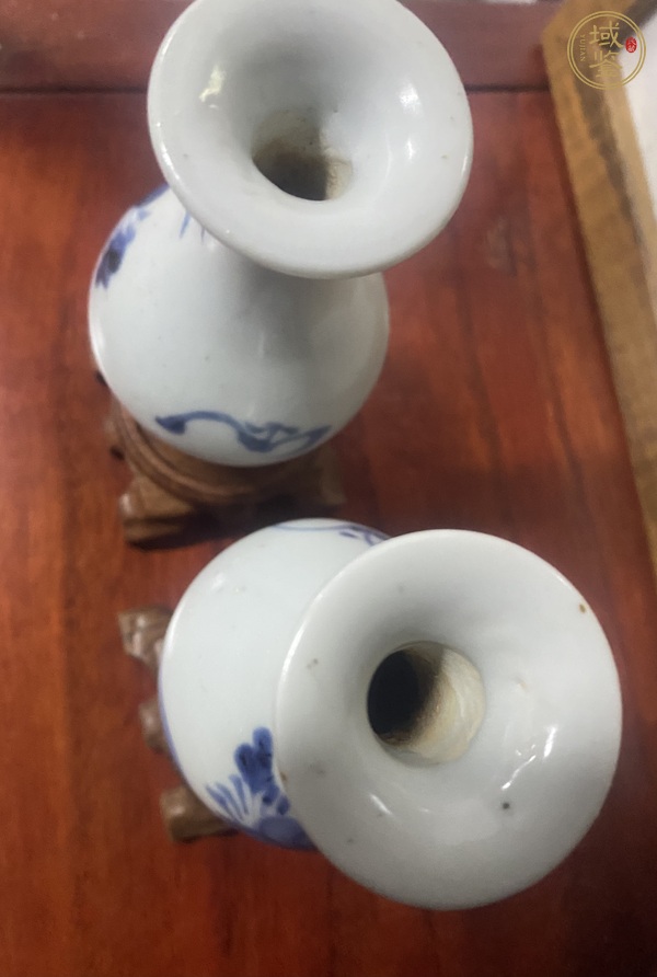 古玩陶瓷清德化窯青花花卉紋瓶真品鑒賞圖