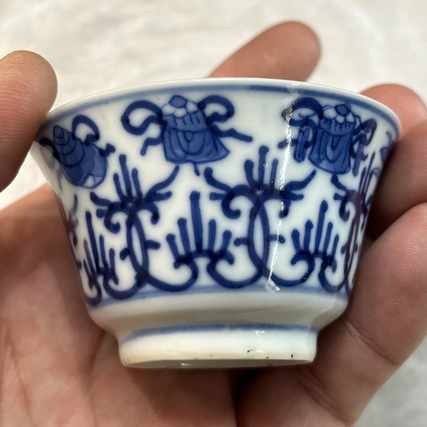 古玩陶瓷青花花卉紋杯拍賣,當前價格7500元