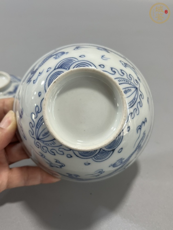 古玩陶瓷青花雙龍紋蓋碗真品鑒賞圖