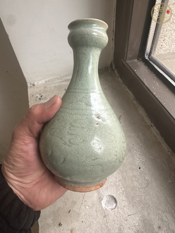 古玩陶瓷龍泉蒜頭瓶真品鑒賞圖