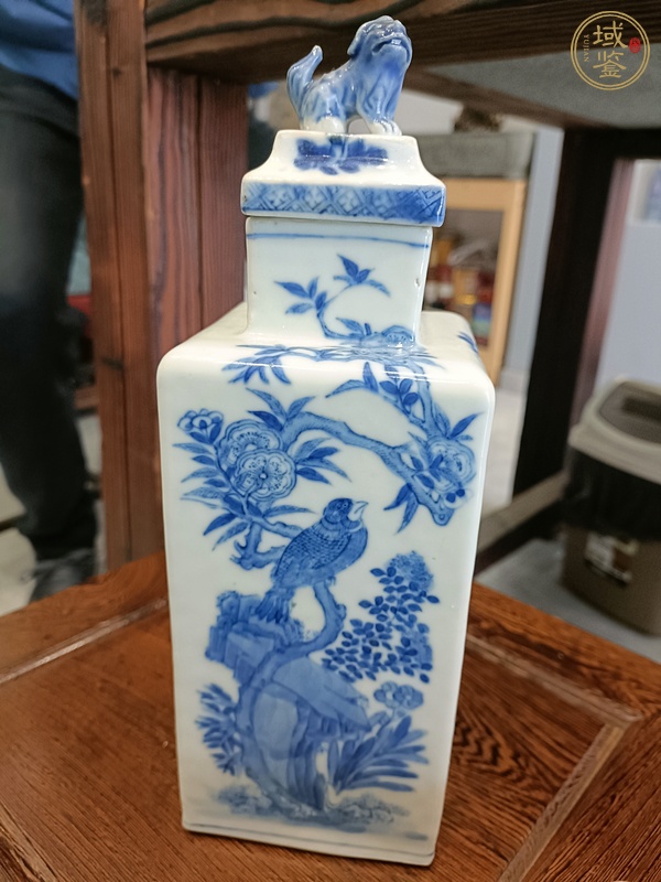 古玩陶瓷花鳥紋青花瓶真品鑒賞圖