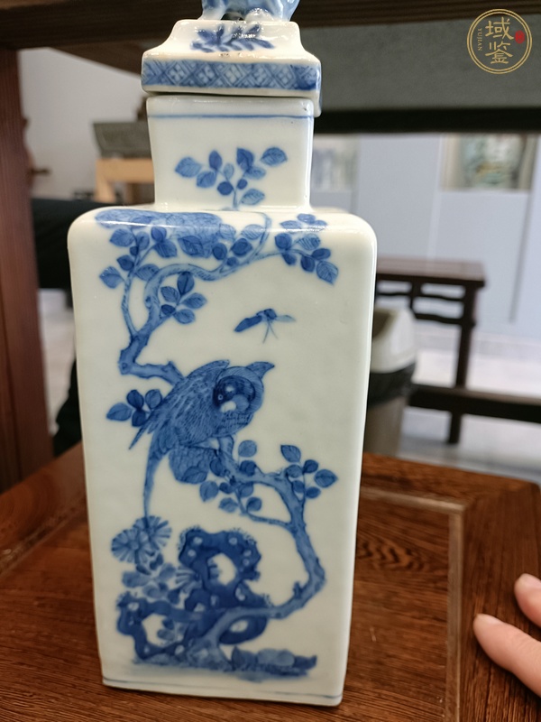 古玩陶瓷花鳥紋青花瓶真品鑒賞圖