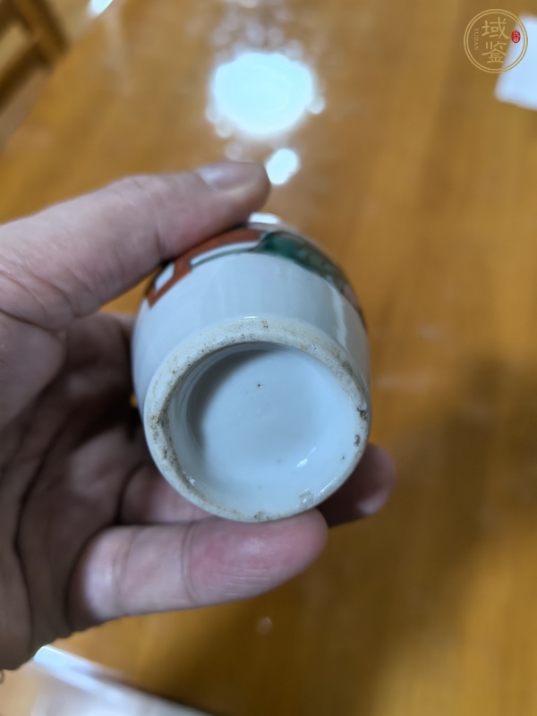 古玩陶瓷粉彩人物紋柳葉瓶真品鑒賞圖