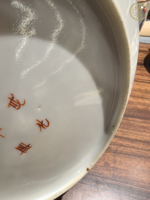 古玩陶瓷粉彩四季花卉紋花口盤真品鑒賞圖