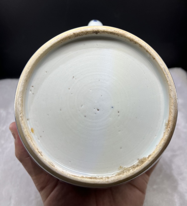 古玩陶瓷青花皮球花卉紋提梁壺拍賣,當前價格5600元