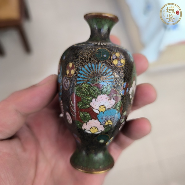 古玩陶瓷銅胎景泰蘭花卉紋瓶真品鑒賞圖