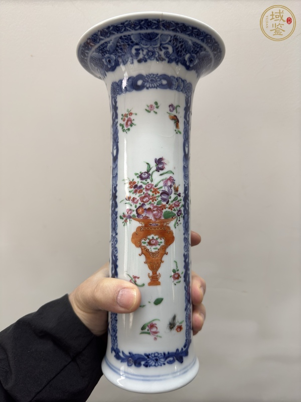 古玩陶瓷青花加彩花卉紋箭筒真品鑒賞圖