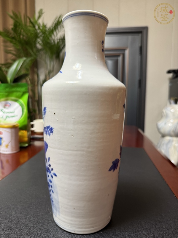 古玩陶瓷青花孔雀花卉軟棒槌瓶真品鑒賞圖