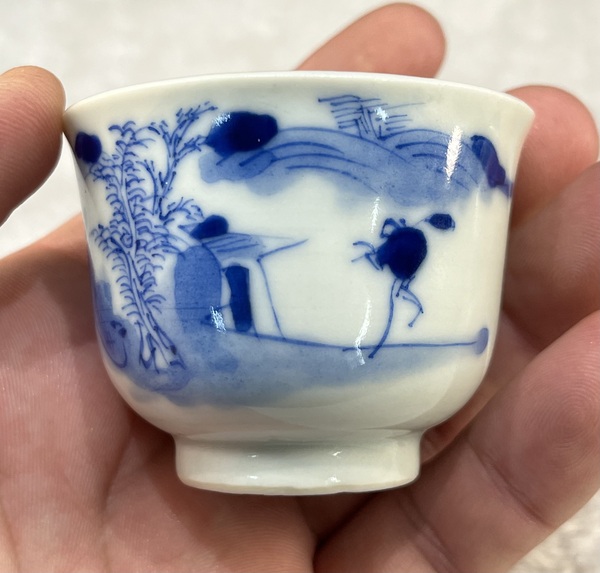 古玩陶瓷青花山水人物杯一對(duì)拍賣(mài),當(dāng)前價(jià)格3800元