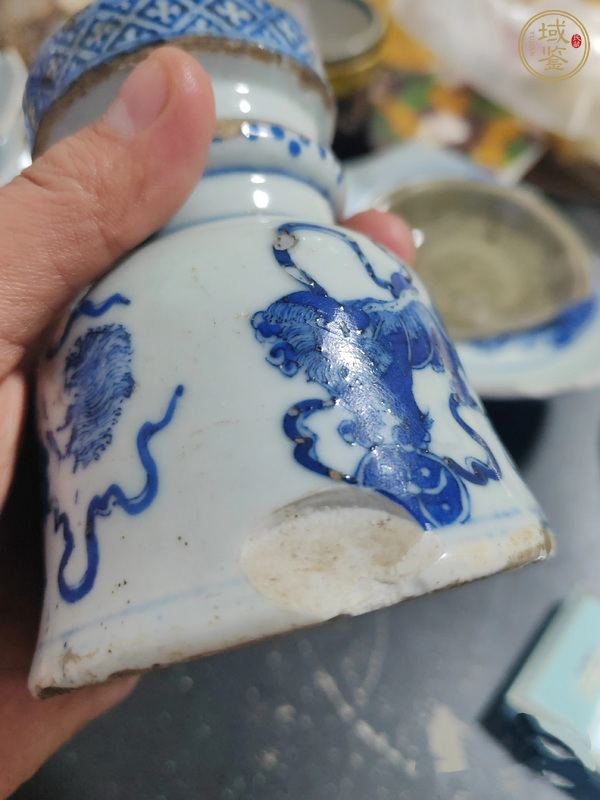 古玩陶瓷晚清獅紋青花真品鑒賞圖