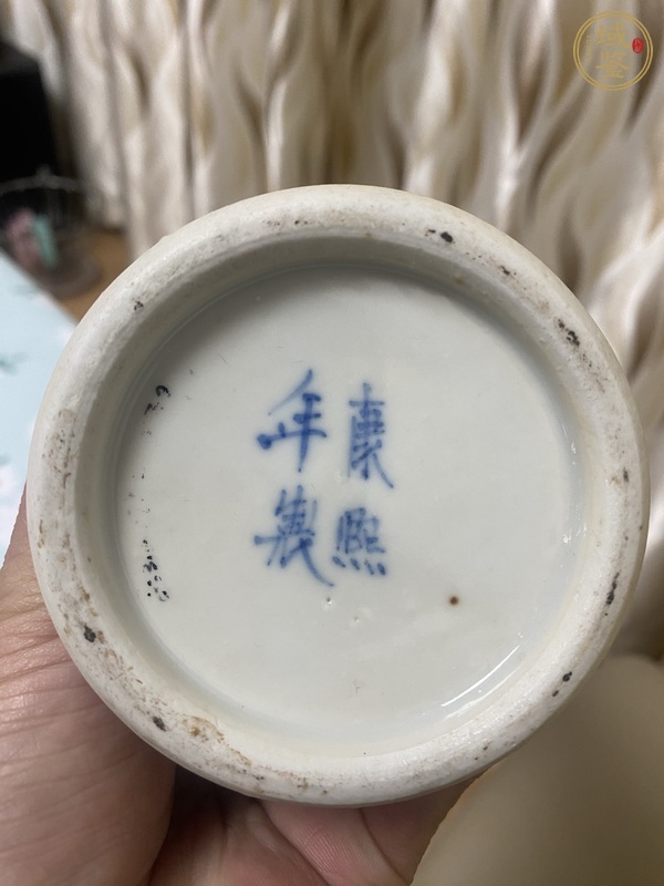 古玩陶瓷青花龍穿花卉紋蓋瓶真品鑒賞圖