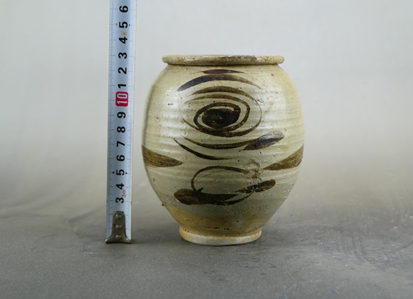 古玩陶瓷精品.元青花螺旋紋罐(館藏級)拍賣,當前價格999元