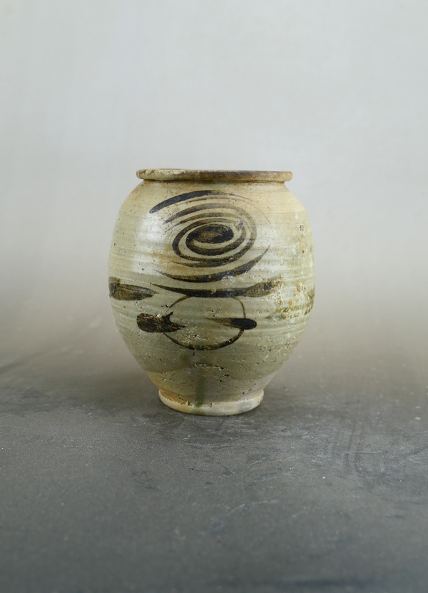 古玩陶瓷精品.元青花螺旋紋罐(館藏級)拍賣,當前價格999元