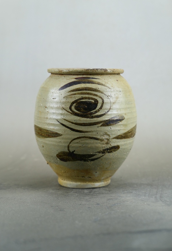 古玩陶瓷精品.元青花螺旋紋罐(館藏級)拍賣,當前價格999元