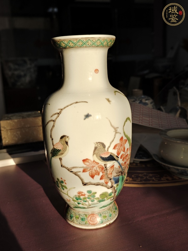 古玩五彩花鳥紋賞瓶真品鑒賞圖