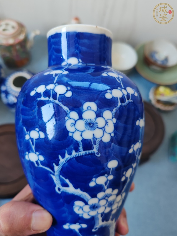 古玩陶瓷青花冰梅紋蓋瓶真品鑒賞圖