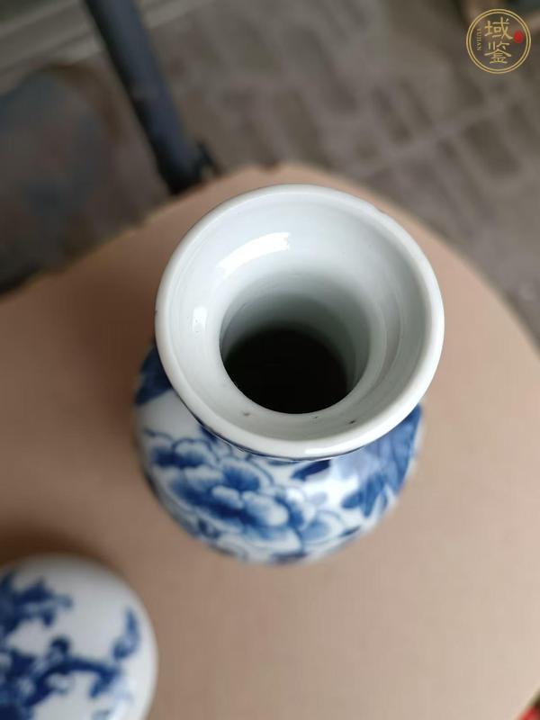 古玩陶瓷花間龍紋青花瓶真品鑒賞圖