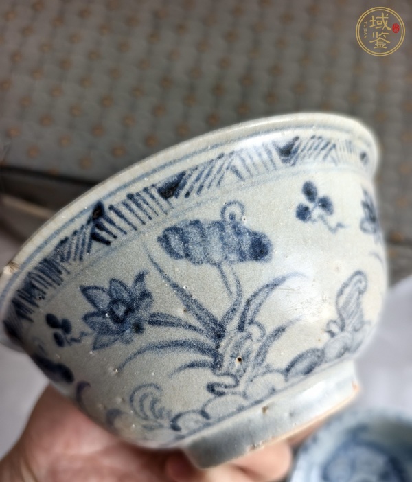 古玩陶瓷蓮池紋青花碗真品鑒賞圖