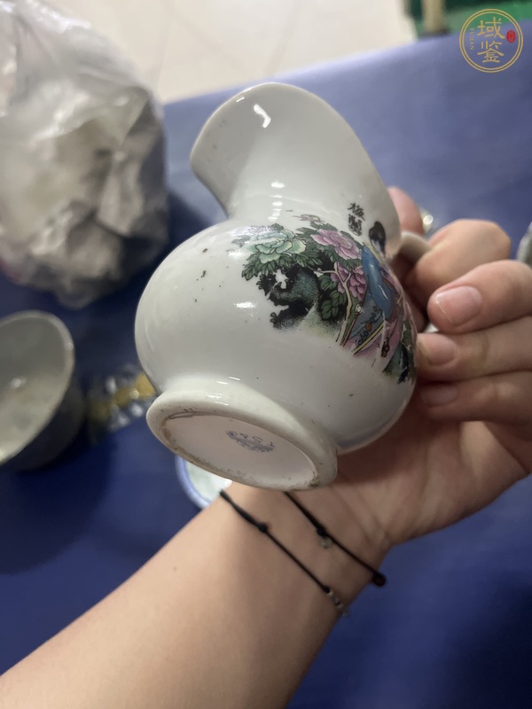 古玩陶瓷青花杯真品鑒賞圖