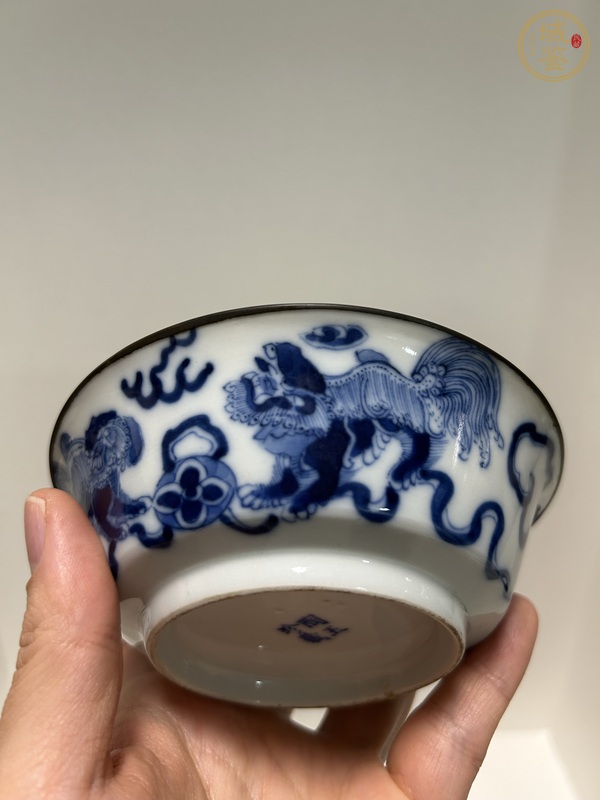 古玩陶瓷獅紋青花洗真品鑒賞圖