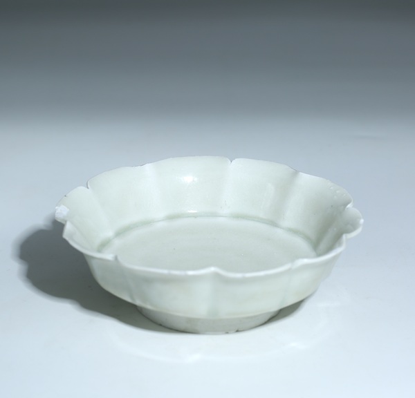 古玩陶瓷南宋青白釉花口洗拍賣,當前價格9000元