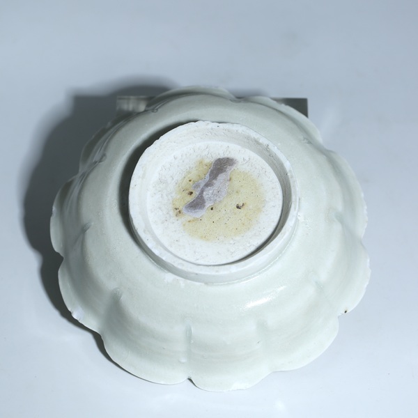 古玩陶瓷南宋青白釉花口洗拍賣,當前價格9000元