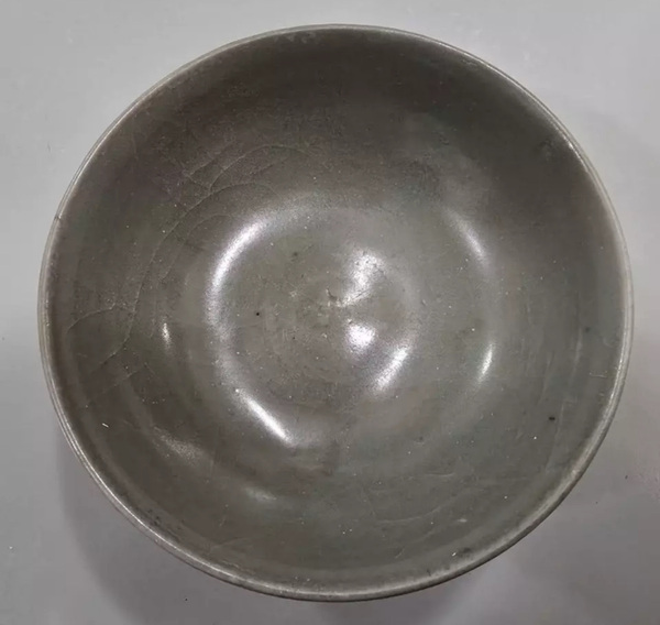 古玩轉賣元·龍泉青瓷茶碗拍賣，當前價格3390元