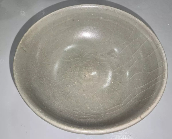 古玩陶瓷元·龍泉青瓷茶碗拍賣，當(dāng)前價格5000元