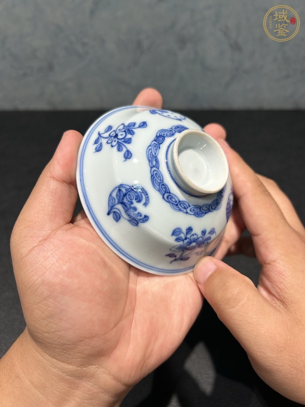 古玩陶瓷青花蓋碗真品鑒賞圖