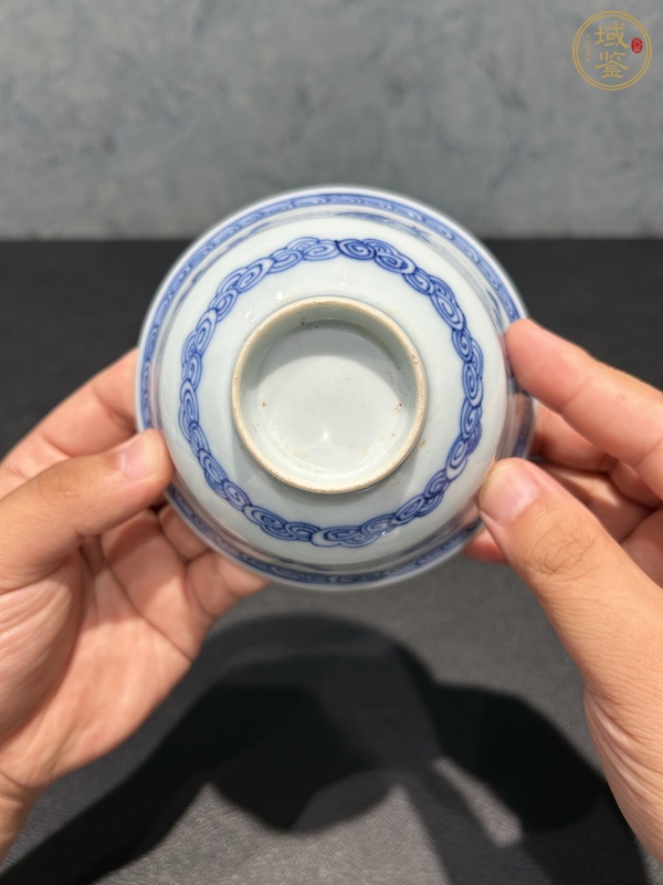 古玩陶瓷青花蓋碗真品鑒賞圖