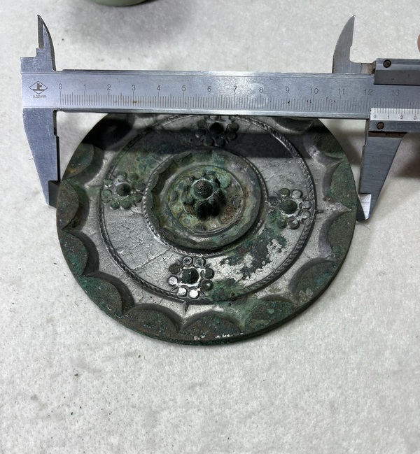 古玩銅器漢·定制款鏡拍賣，當前價格7777元