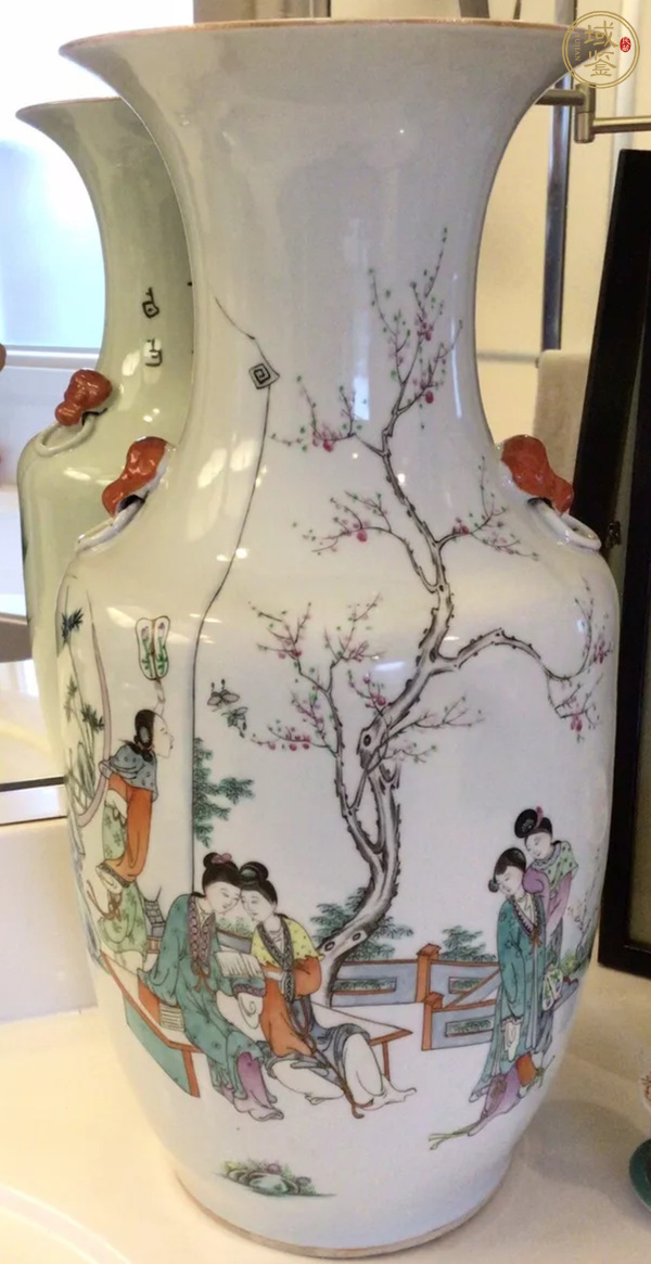 古玩仕女紋粉彩瓶真品鑒賞圖