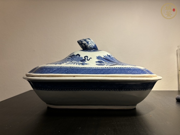 古玩陶瓷青花菲茨休蓋鍋真品鑒賞圖