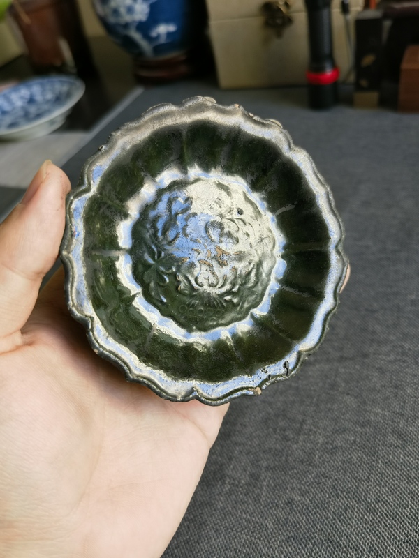 古玩陶瓷【少見精品】宋元磁灶窯綠釉印花菱口洗拍賣，當(dāng)前價(jià)格0元