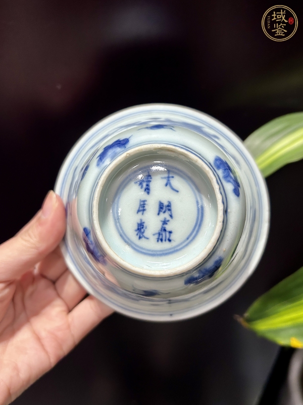 古玩龍紋青花杯真品鑒賞圖