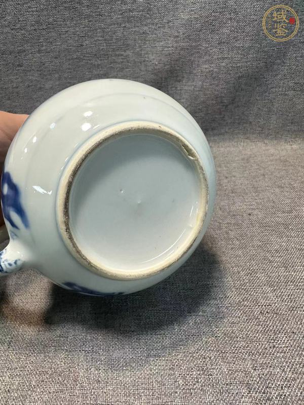 古玩陶瓷青花人物故事紋茶壺真品鑒賞圖