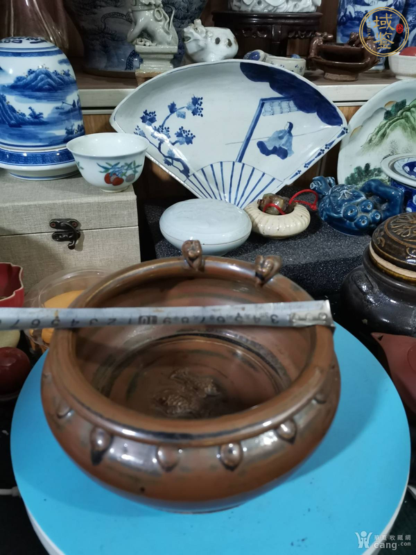 古玩陶瓷紫金釉雙魚爐真品鑒賞圖