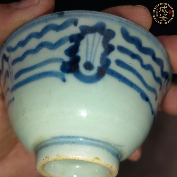 古玩陶瓷青花花卉紋杯真品鑒賞圖